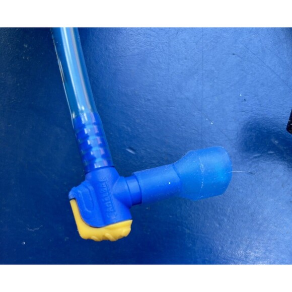 CamelBak Hydrobak Hydration Pack 50 oz Black Gray Hiking Water Backpack - Picture 8 of 12